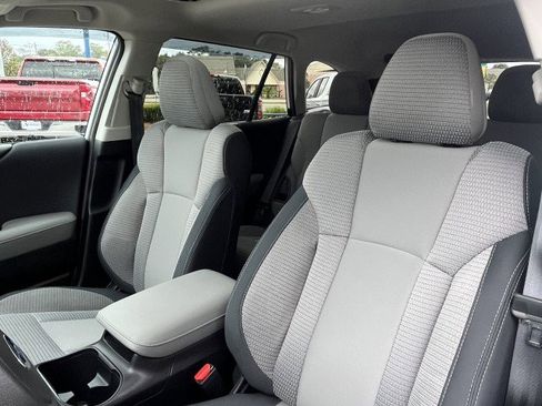 Certified 2025 Subaru Outback Premium image 17