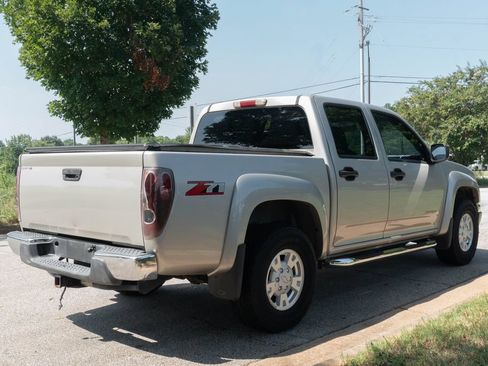 Used 2005 Chevrolet Colorado LS RWD image 6