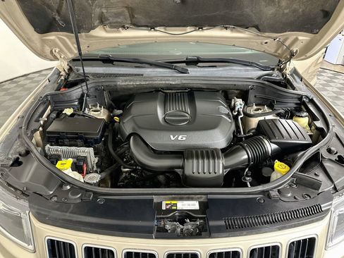 Used 2014 Jeep Grand Cherokee Limited RWD image 28
