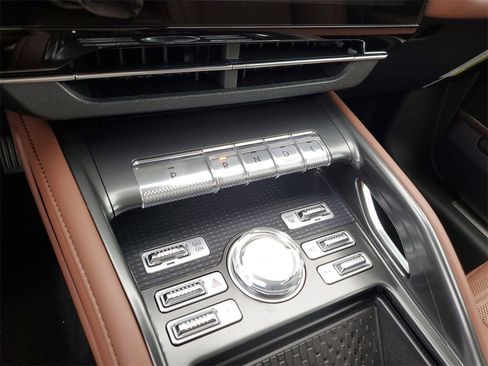 New 2026 Lincoln Nautilus Reserve image 30