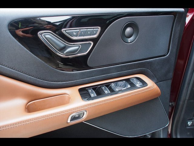 Used 2022 Lincoln Aviator Reserve w/ Elements Package Plus RWD image 25