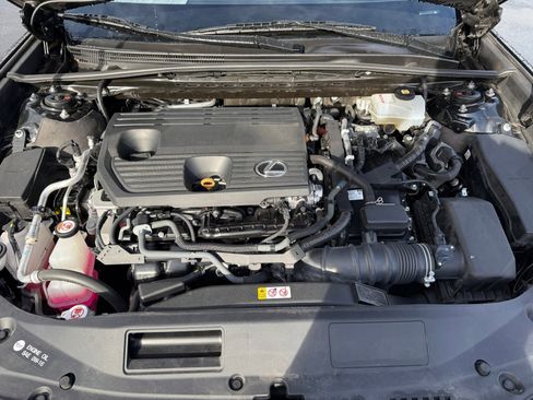 Used 2022 Lexus ES 300h w/ Premium Package image 20