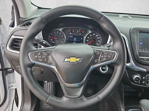 Used 2024 Chevrolet Equinox LT FWD image 15