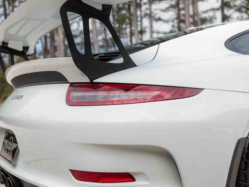 Used 2016 Porsche 911 GT3 RS image 21