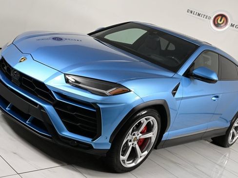 Used 2022 Lamborghini Urus image 25
