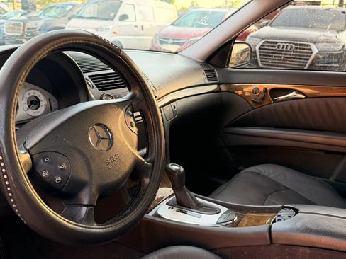 Used 2004 Mercedes-Benz E 320 Sedan image 10