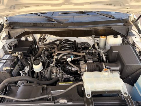 Used 2018 Nissan NV 2500 SV image 26