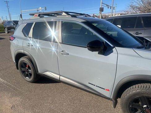 Used 2025 Nissan Rogue SV w/ Rock Creek Premium Package image 8