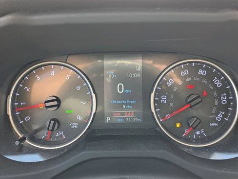 Used 2019 Toyota RAV4 XLE w/ Convenience Package image 12