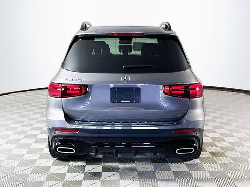 New 2026 Mercedes-Benz GLB 250 image 6