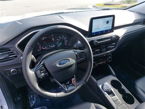 Certified 2022 Ford Escape SEL image 16