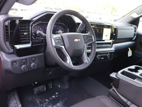New 2026 Chevrolet Silverado 1500 LT AWD/4WD image 6
