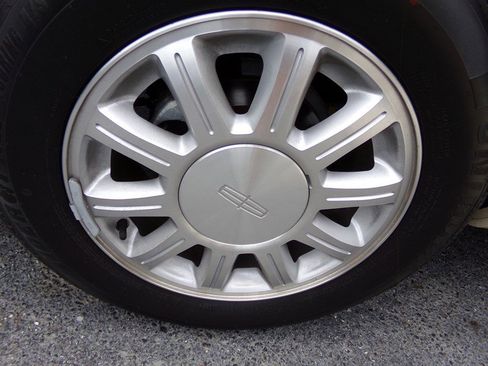 Used 2001 Lincoln Continental image 93