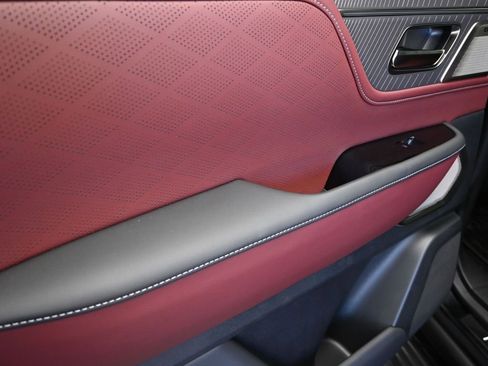 New 2026 INFINITI QX80 Autograph w/ Premium Cargo Package image 15