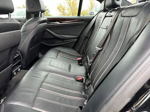 Used 2018 BMW 530i xDrive image 13