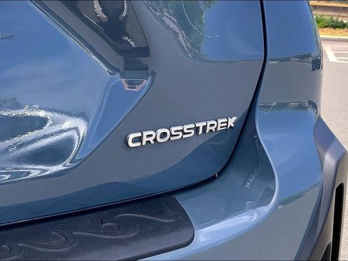Used 2024 Subaru Crosstrek 2.0i AWD/4WD image 9