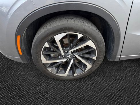 Used 2022 Mitsubishi Outlander SEL image 11