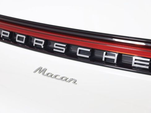 Used 2021 Porsche Macan image 56