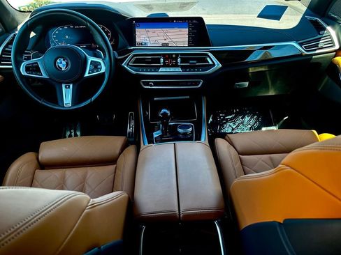 Used 2023 BMW X5 M50i image 15