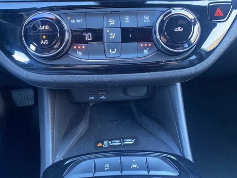 Used 2024 Buick Envista Sport Touring image 24