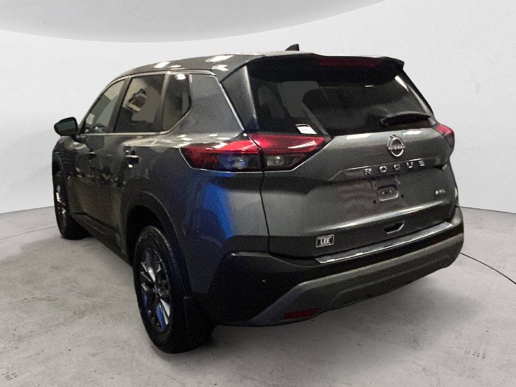 Used 2023 Nissan Rogue S AWD/4WD image 3