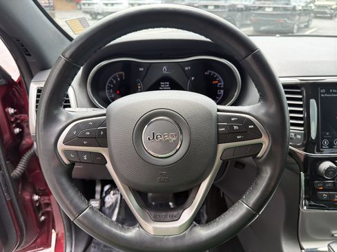 Used 2022 Jeep Grand Cherokee Laredo X RWD image 35