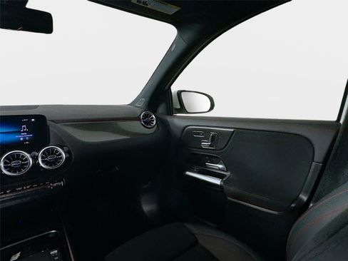 Certified 2023 Mercedes-Benz GLA 250 4MATIC image 30