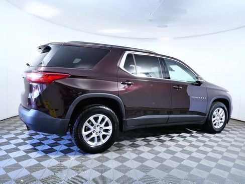 Used 2020 Chevrolet Traverse LT w/ Driver Confidence II Package AWD/4WD image 6