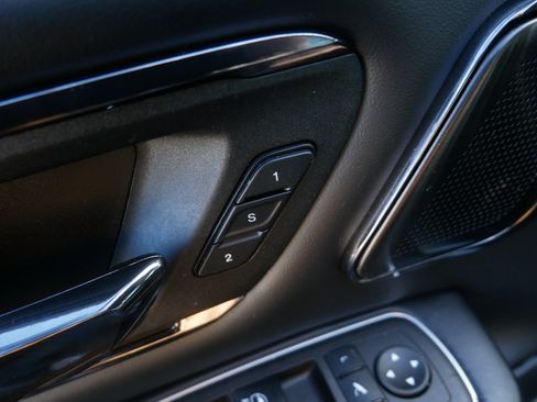 Certified 2022 RAM 1500 Limited image 23