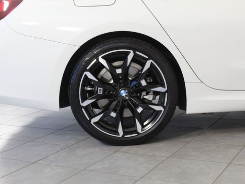 Used 2025 BMW 330i xDrive Sedan image 10