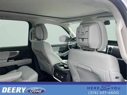 New 2026 Ford Expedition Max Platinum w/ Driver's Package image 18