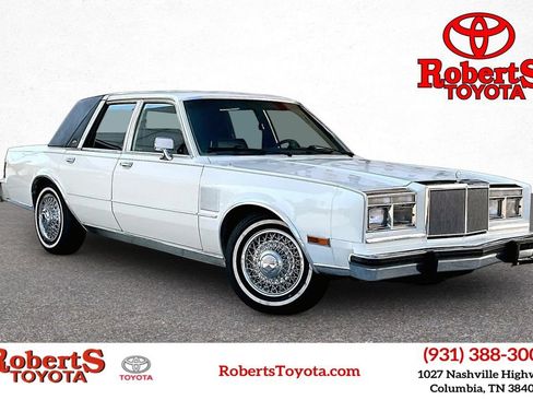 Used 1987 Chrysler Fifth Avenue RWD image 1