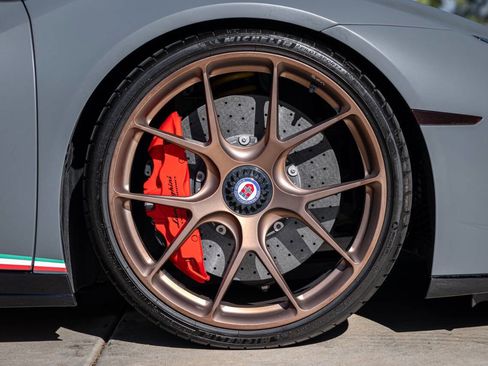 Used 2018 Lamborghini Huracan Performante image 92