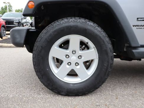 Used 2015 Jeep Wrangler Unlimited Sport w/ Quick Order Package 24S AWD/4WD image 20