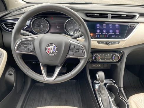 Certified 2023 Buick Encore GX Essence image 8