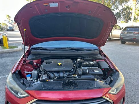 Used 2017 Hyundai Elantra Limited w/ Limited Tech Package 04 FWD image 24
