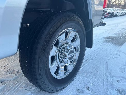 Used 2024 Ford F350 Lariat w/ Chrome Package image 16