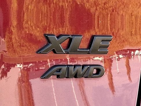 Used 2024 Toyota RAV4 XLE w/ Convenience Package AWD/4WD image 12