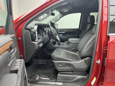 Certified 2023 GMC Sierra 1500 Denali w/ Technology Package AWD/4WD image 3