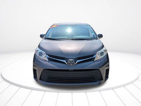 Used 2019 Toyota Sienna LE FWD image 9