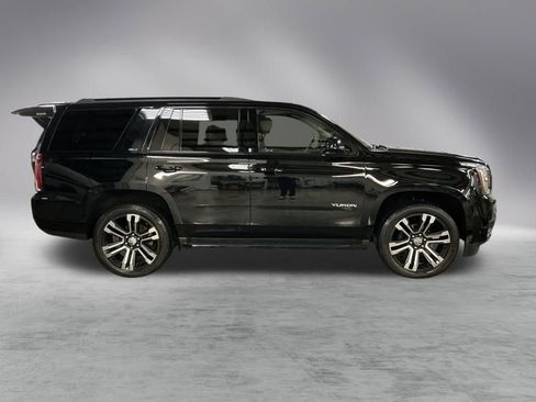 Used 2019 GMC Yukon SLT w/ Graphite Edition image 6