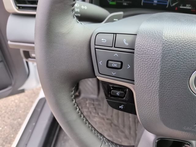 Used 2026 Toyota Camry XSE FWD image 14