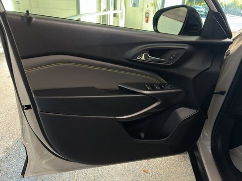 New 2026 Chevrolet Trax ACTIV w/ Sunroof Package image 25