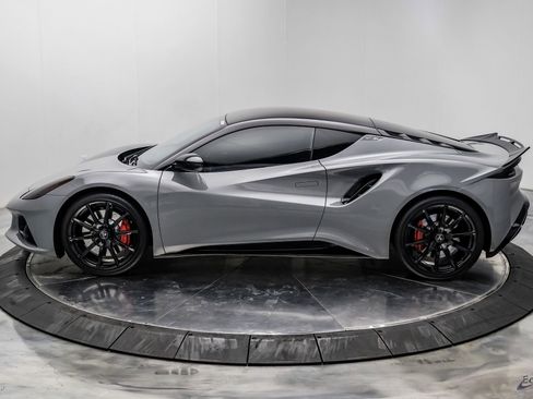 Used 2025 Lotus Emira RWD image 9
