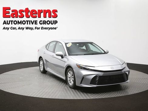 Used 2025 Toyota Camry LE FWD image 50