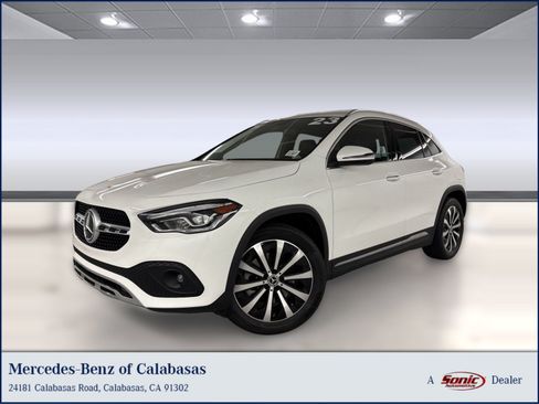 Used 2023 Mercedes-Benz GLA 250 4MATIC w/ Premium Package image 1