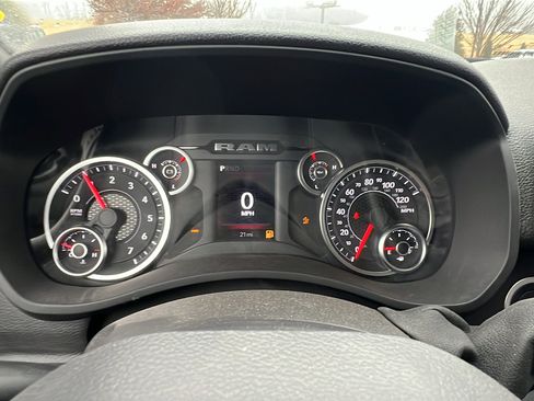 Used 2025 RAM 2500 Big Horn image 29