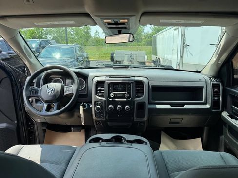 Used 2017 RAM 1500 Express w/ Express Value Package AWD/4WD image 19