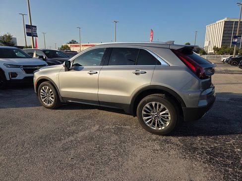 Used 2024 Cadillac XT4 Premium Luxury w/ Technology Package FWD image 11