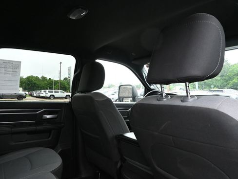 Used 2024 RAM 2500 Big Horn AWD/4WD image 31